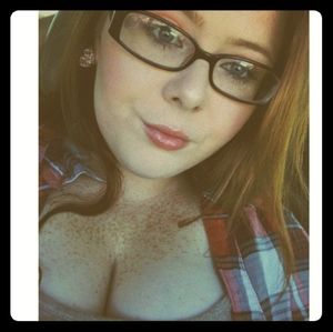 Meet your Posher, Kayli